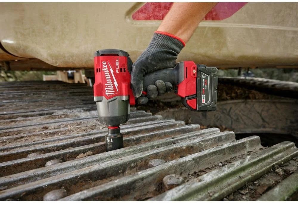Milwaukee Electric - M18 Fuel 1/2 HIGH Torque Impact Wrench W/FRICTI